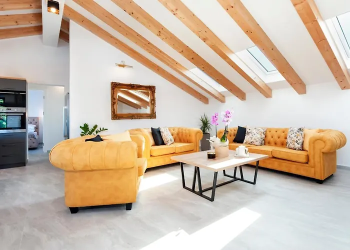 Boutique Arion Bed & Breakfast 4*