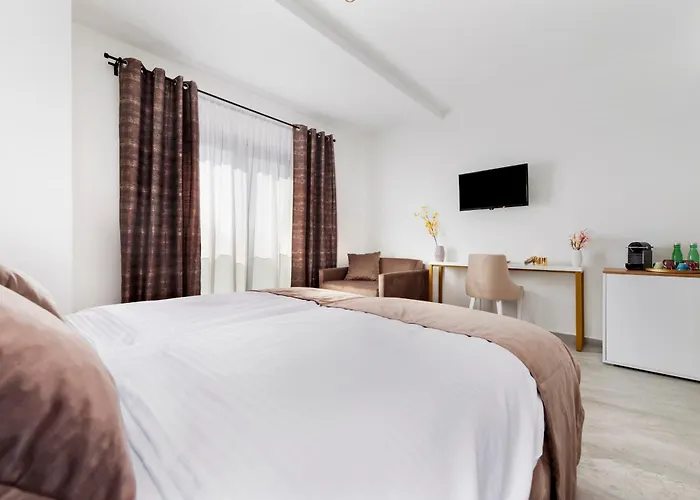 Couette-café Boutique Arion