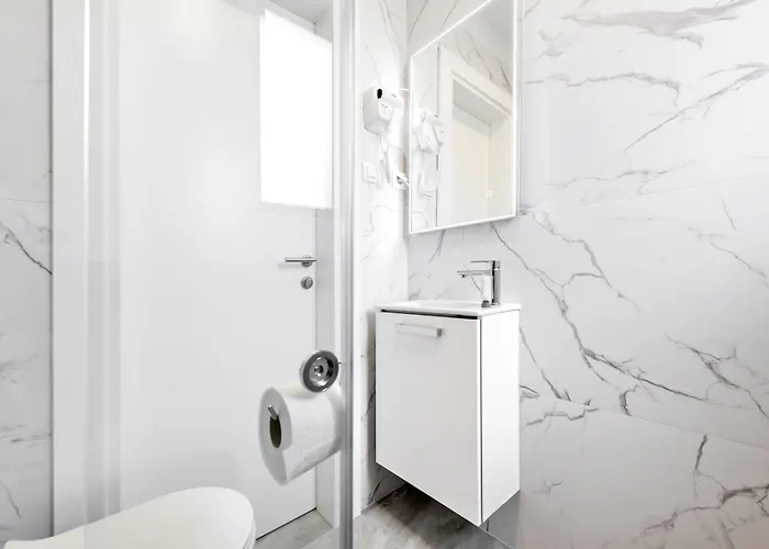 Couette-café Boutique Arion 4*