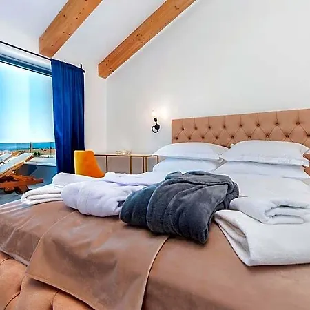 Boutique Arion 4*