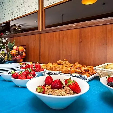 Boutique Arion 4*
