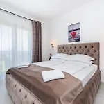 Boutique Arion