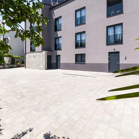 Boutique Arion Bed & Breakfast 4*